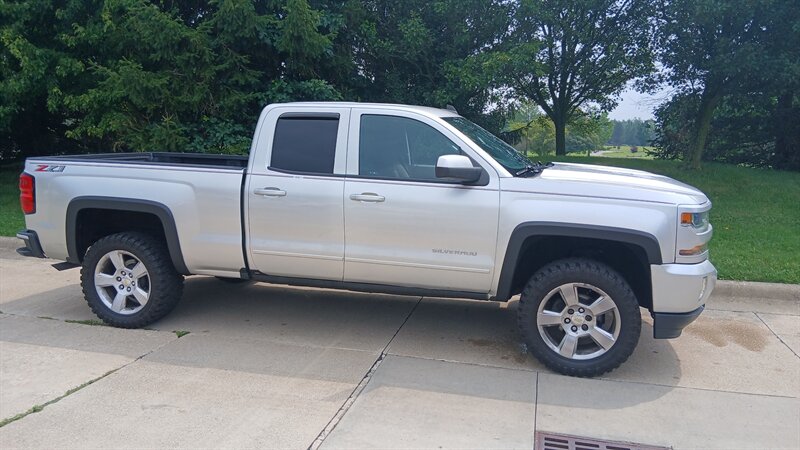 2018 Chevrolet Silverado 1500 LT - Photo 26 - Brunswick, OH 44212