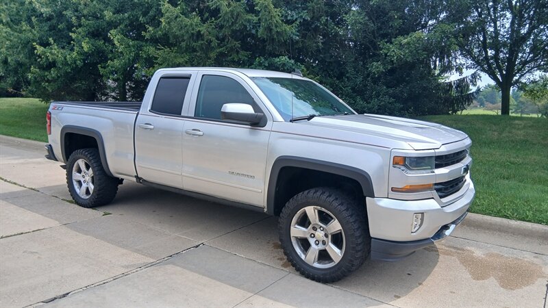 2018 Chevrolet Silverado 1500 LT - Photo 16 - Brunswick, OH 44212