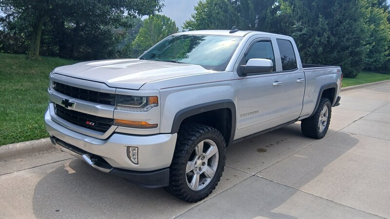 2018 Chevrolet Silverado 1500 LT - Photo 6 - Brunswick, OH 44212