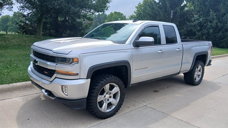 2018 Chevrolet Silverado 1500 LT - Photo 7 - Brunswick, OH 44212