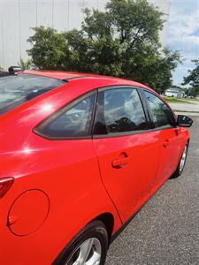 2013 Ford Focus SE - Photo 11 - Thomasville, NC 27360