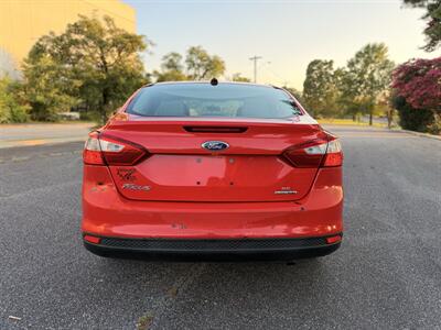 2013 Ford Focus SE - Photo 5 - Thomasville, NC 27360
