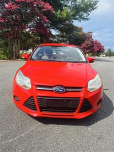 2013 Ford Focus SE - Photo 2 - Thomasville, NC 27360