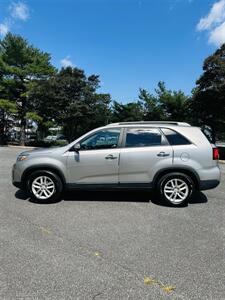 2015 Kia Sorento LX - Photo 8 - Thomasville, NC 27360