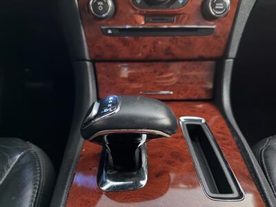 2013 Chrysler 300 Series AWD V6 4D SEDAN - Photo 26 - Thomasville, NC 27360