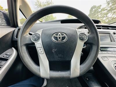 2015 Toyota Prius Two   - Photo 21 - Thomasville, NC 27360