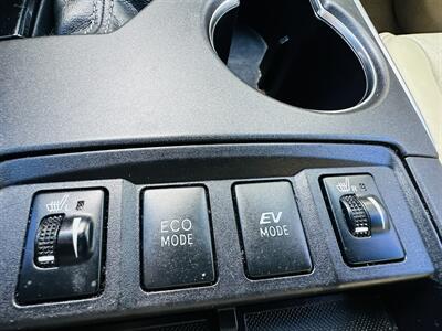 2016 Toyota Camry XLE Hybrid - Photo 30 - Thomasville, NC 27360