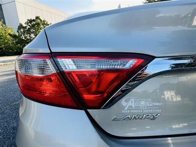2016 Toyota Camry XLE Hybrid - Photo 13 - Thomasville, NC 27360