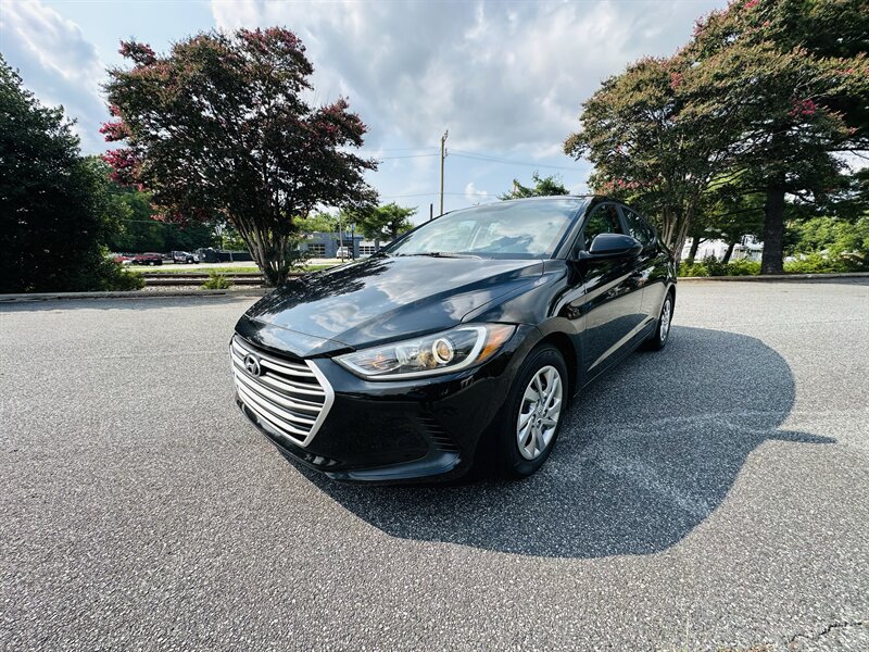2018 Hyundai ELANTRA SE   - Photo 1 - Thomasville, NC 27360
