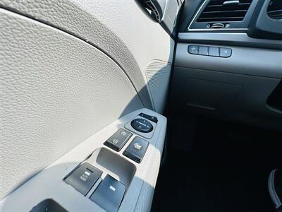 2018 Hyundai ELANTRA SE   - Photo 24 - Thomasville, NC 27360