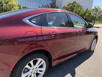 2015 Chrysler 200 Series Limited   - Photo 12 - Thomasville, NC 27360