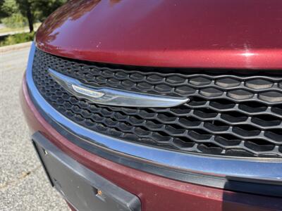 2015 Chrysler 200 Series Limited   - Photo 8 - Thomasville, NC 27360