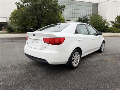 2012 Kia Forte EX - Photo 5 - Thomasville, NC 27360