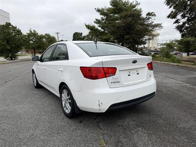 2012 Kia Forte EX - Photo 8 - Thomasville, NC 27360