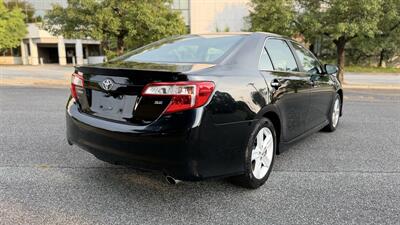 2014 Toyota Camry SE - Photo 5 - Thomasville, NC 27360