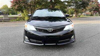 2014 Toyota Camry SE - Photo 2 - Thomasville, NC 27360