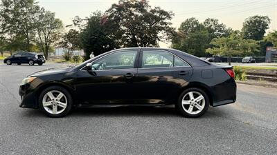 2014 Toyota Camry SE - Photo 8 - Thomasville, NC 27360