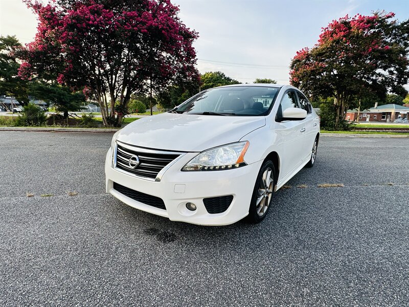 2014 Nissan Sentra SR   - Photo 1 - Thomasville, NC 27360