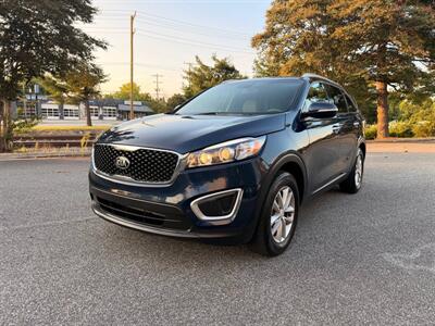 2018 Kia Sorento LX   - Photo 1 - Thomasville, NC 27360