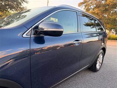 2018 Kia Sorento LX   - Photo 13 - Thomasville, NC 27360