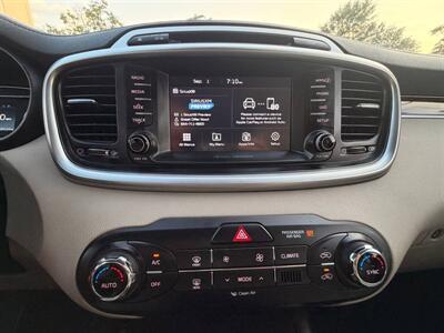 2018 Kia Sorento LX   - Photo 21 - Thomasville, NC 27360