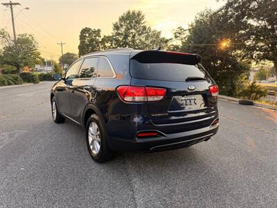 2018 Kia Sorento LX   - Photo 5 - Thomasville, NC 27360