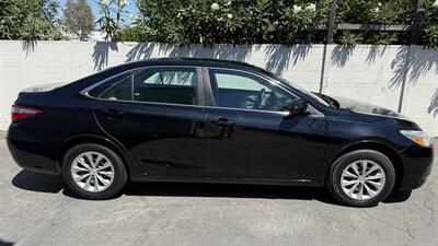 2017 Toyota Camry LE   - Photo 3 - Sacramento, CA 95825
