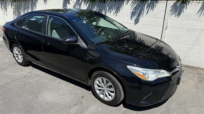 2017 Toyota Camry LE   - Photo 2 - Sacramento, CA 95825