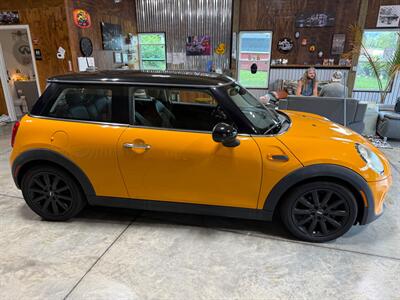 2017 MINI Cooper 3-door Hatchback
