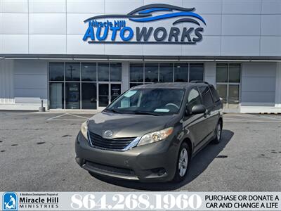 2011 Toyota Sienna LE Minivan