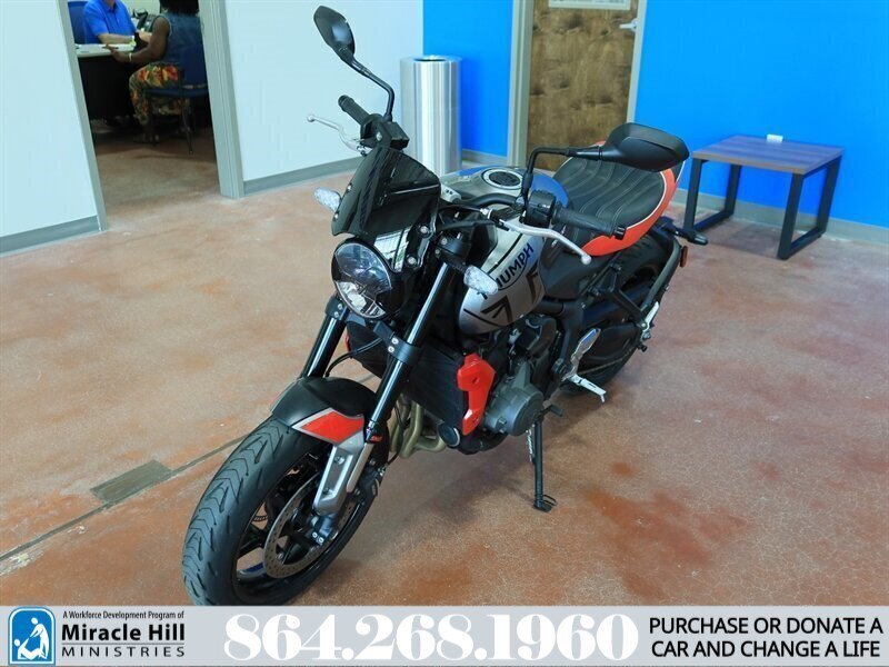2022 Triumph Trident 660  