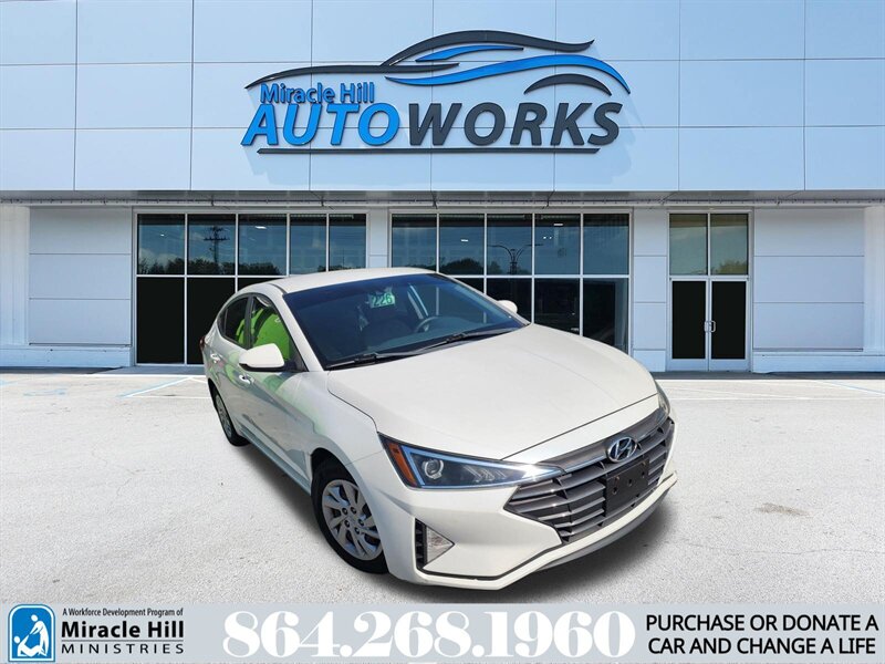2020 Hyundai ELANTRA SE  
