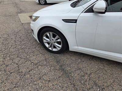 2012 Kia Optima EX - Photo 8 - Philadelphia, PA 19124