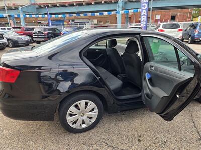 2012 Volkswagen Jetta - Photo 12 - Philadelphia, PA 19124