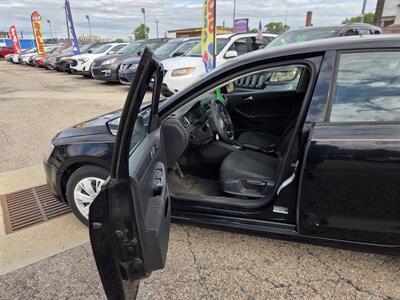 2012 Volkswagen Jetta - Photo 10 - Philadelphia, PA 19124