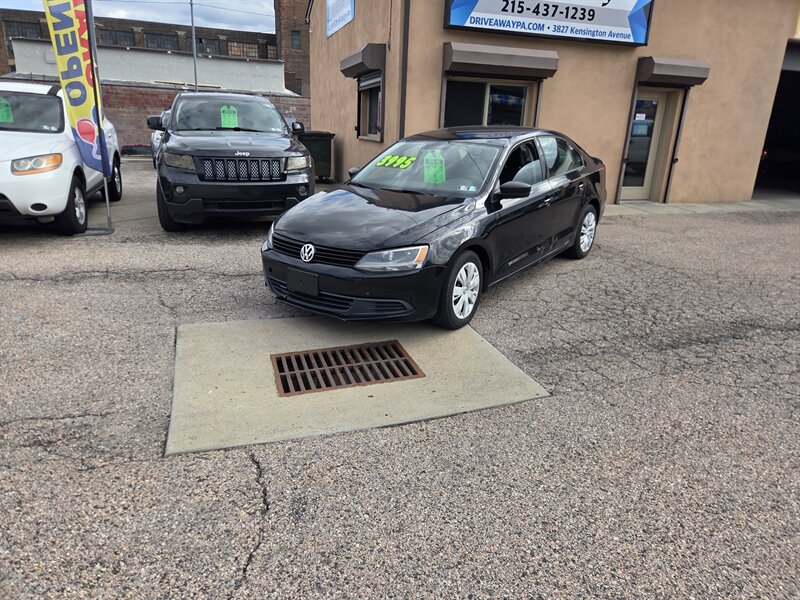 2012 Volkswagen Jetta   - Photo 1 - Philadelphia, PA 19124
