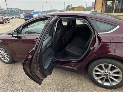 2017 Ford Fusion SE - Photo 12 - Philadelphia, PA 19124