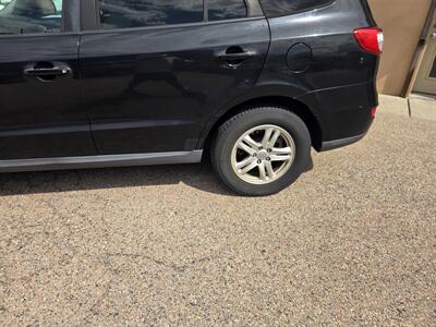 2011 Hyundai SANTA FE 2.4 GL - Photo 5 - Philadelphia, PA 19124