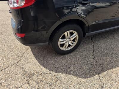 2011 Hyundai SANTA FE 2.4 GL - Photo 7 - Philadelphia, PA 19124