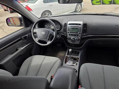 2011 Hyundai SANTA FE 2.4 GL - Photo 10 - Philadelphia, PA 19124