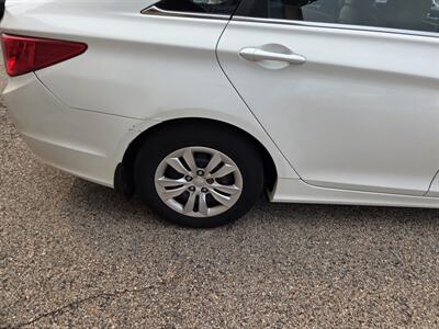 2013 Hyundai SONATA GLS - Photo 8 - Philadelphia, PA 19124