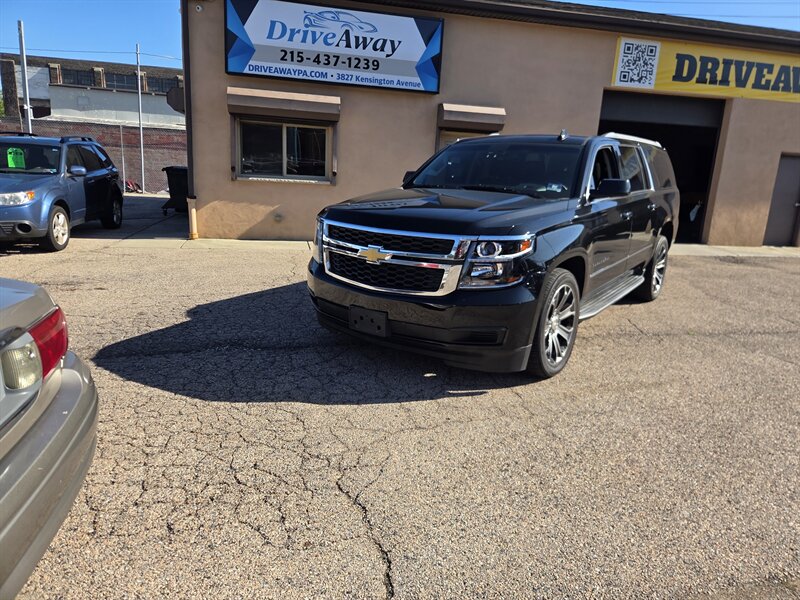 2017 Chevrolet Suburban LS   - Photo 1 - Philadelphia, PA 19124