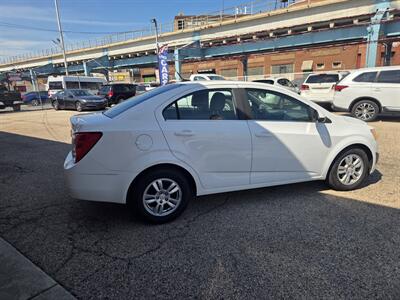 2012 Chevrolet Sonic LT   - Photo 5 - Philadelphia, PA 19124