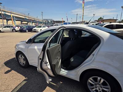 2012 Chevrolet Sonic LT   - Photo 14 - Philadelphia, PA 19124