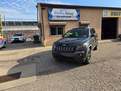 2011 Jeep Grand Cherokee Laredo - Photo 2 - Philadelphia, PA 19124