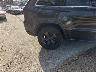 2011 Jeep Grand Cherokee Laredo - Photo 7 - Philadelphia, PA 19124