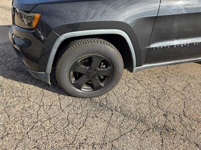 2011 Jeep Grand Cherokee Laredo - Photo 5 - Philadelphia, PA 19124