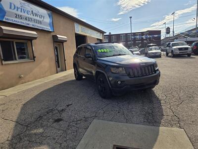 2011 Jeep Grand Cherokee Laredo - Photo 4 - Philadelphia, PA 19124