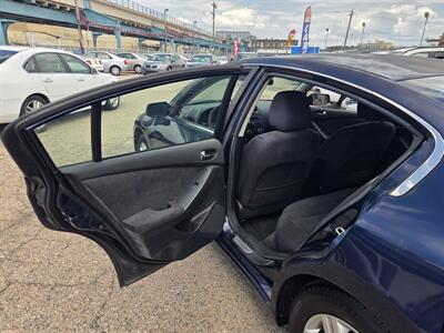 2011 Nissan Altima 2.5 - Photo 12 - Philadelphia, PA 19124