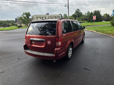 2008 Chrysler Town and Country LX   - Photo 4 - Philadelphia, PA 19124